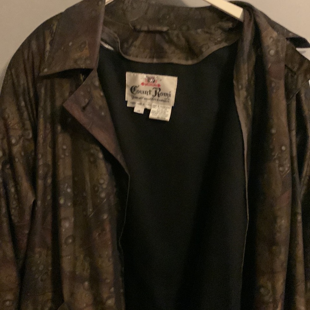 Count Romi Trench Coat - Picture 2 of 13